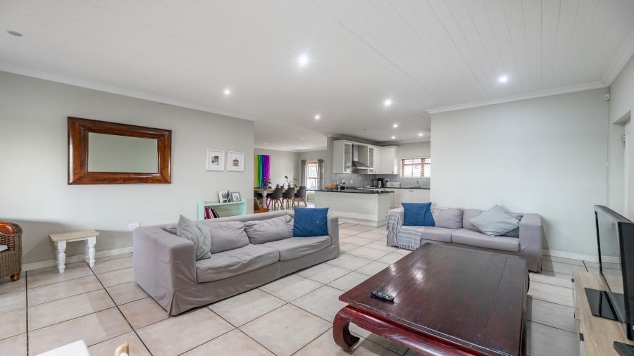 4 Bedroom Property for Sale in Darling Western Cape